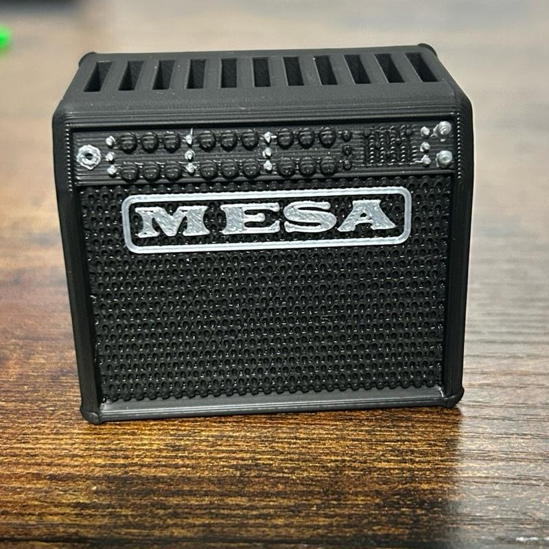 Mini Guitar Amp Pick Holder β 3D Printed, Fits 11 Picks, Perfect Gift for Guitarists!